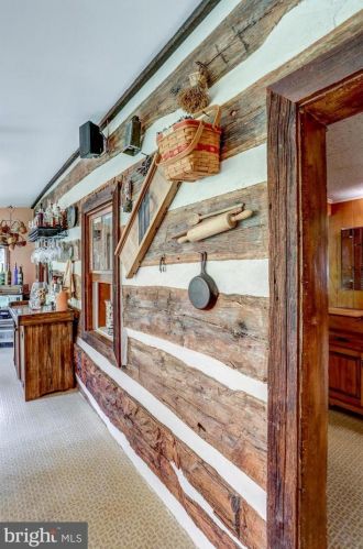 210 Hoernerstown Rd, Hummelstown PA  17036-9503 exterior