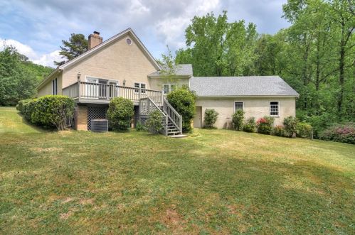 7 Plantation Ct, North Augusta SC  29841-6028 exterior