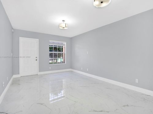 8664 22nd Ct, Hollywood FL  33025-2040 exterior