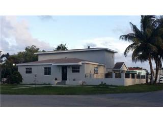 7630 21st Ter, Miami, FL 33155-1444