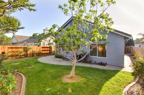 8635 Windsor Point Way, Elk Grove CA  95624-3431 exterior