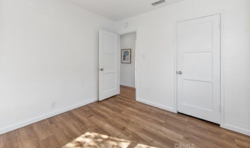 5242 Levelside Ave, Lakewood CA  90712-2224 exterior