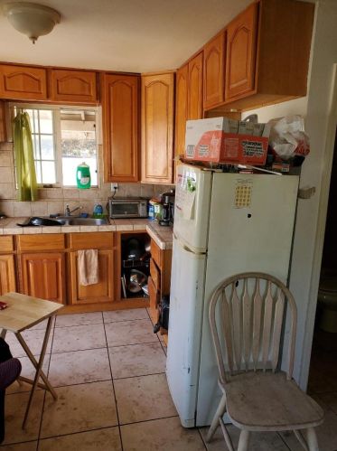 5 5th St, Greenfield, CA 93927-5701