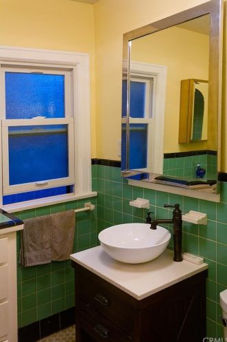 2253 Earl Ave, Long Beach CA 90806-3018 exterior