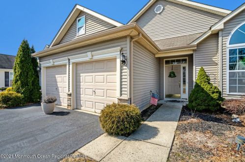179 Enclave Blvd, Lakewood, NJ 08701-5787