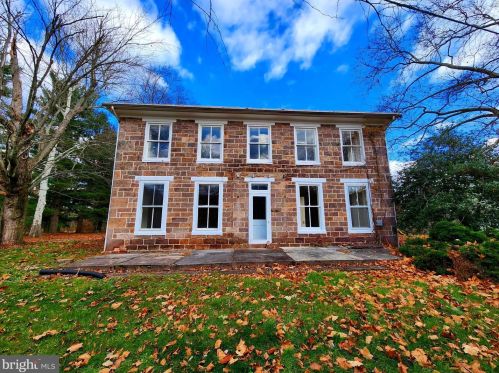 1807 Potts Hill Rd, Etters, PA 17319-9648
