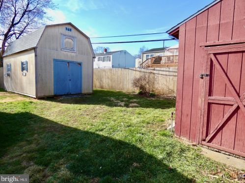 2219 Henlopen Ave, Wilmington DE  19804-3621 exterior