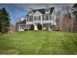 8 Autumn Woods Rd, Salem, NH 03079-1358