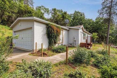 10221 Eagle Mountain Rd, Grass Valley CA  95949-8803 exterior