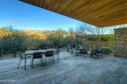 5000 Via Estancia Miraval, Tucson, AZ 85739-8601