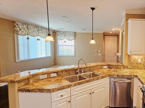 1441 Caminito Sicilia, Chula Vista CA  91915-4143 exterior