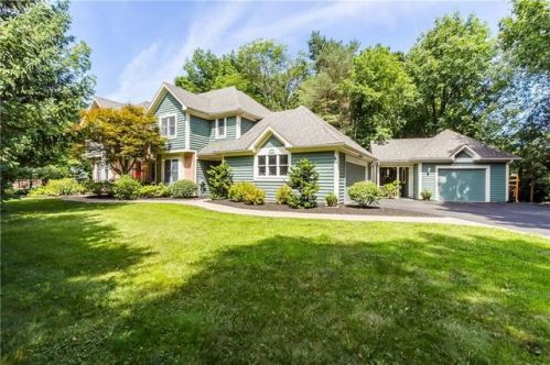 1186 Woodhull Rd, Webster, NY 14580-9125