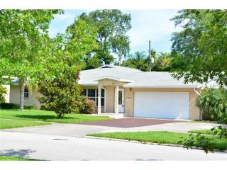 841 Nottingham St, Orlando, FL 32803-1019