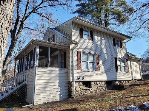 1173 Oregon Rd, Cortlandt Manor, NY 10567-1025