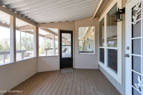 135 Sunset Hl Dr, Sedona AZ 86336-9783 exterior