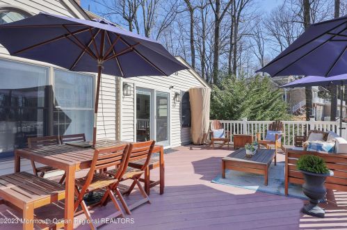 162 Borden Rd, Middletown NJ  07748-3050 exterior