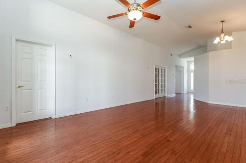 7742 Prospect Hill Cir, New Port Richey, FL 34654-6378