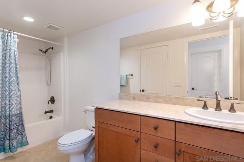 6962 Feldspar Pl, Carlsbad CA  92009-5212 exterior