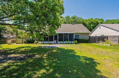405 Country Wood Cir, Lake Mary FL  32746-4842 exterior