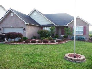 849 Ginger Ridge Dr, Trenton, OH 45067-2405