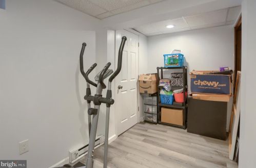 40 Center Dr, Camp Hill PA  17011-7608 exterior