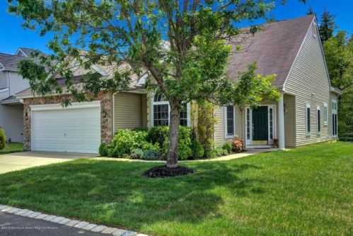 81 Pebble Beach Blvd, Jackson Twp, NJ 08527-4062