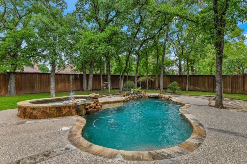 4220 Remington Park Ct, Lewisville TX  75028-3041 exterior