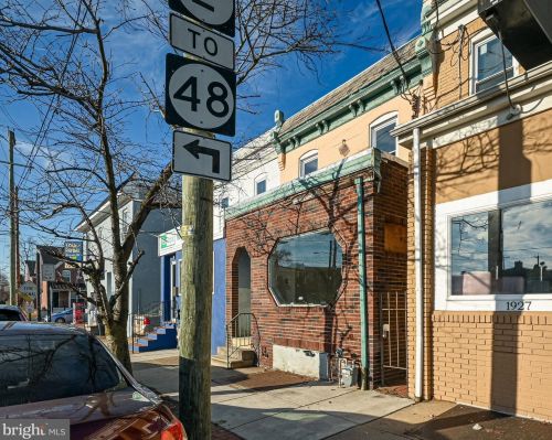 1929 4th St, Wilmington, DE 19805-3421