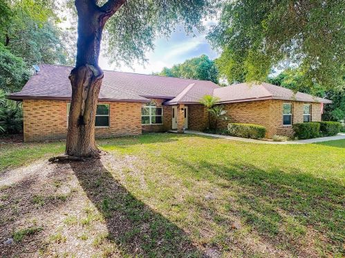 519 Kingway Dr, Deltona, FL 32725-8602