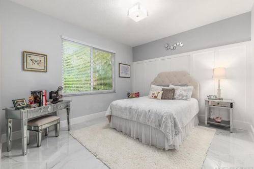 8801 One Putt Pl, Fort Pierce FL  34986-3068 exterior