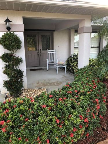 1066 Damask Ave, Fort Pierce, FL 34983-4075
