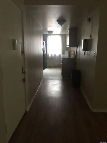 180-16 Wexford Ter, Jamaica, NY 11432-2927