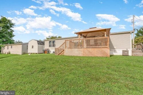 365 Pleasant View Dr, Etters PA  17319-9522 exterior