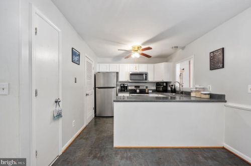 9940 Matti Hill Ct, Fredericksburg VA  22408-9222 exterior