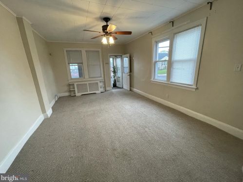 101 Patterson Ave, Trenton NJ  08610-4439 exterior