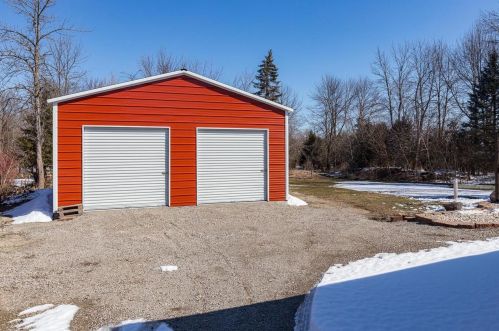 2962 Omro Rd, Oshkosh, WI 54904-9301