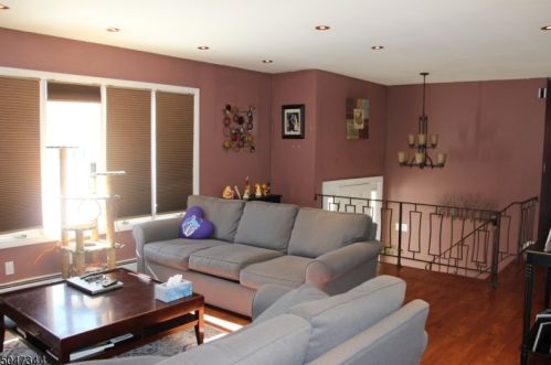 17 Rutgers Ave, West Milford Lakes NJ  07480-3505 exterior