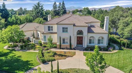 735 Avio Ct, Pleasanton, CA 94566-6396