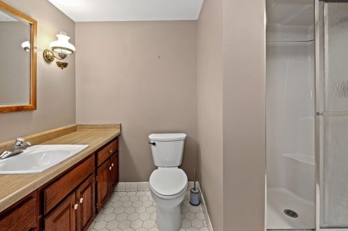 2387 Fairhill Rd, Sewickley PA  15143-9004 exterior