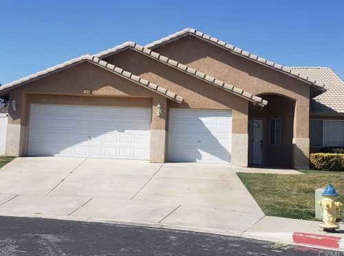 13530 Thistle St, Victorville, CA 92392-7522
