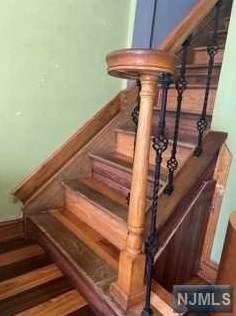 183 Park St, East Orange NJ  07017-1817 exterior