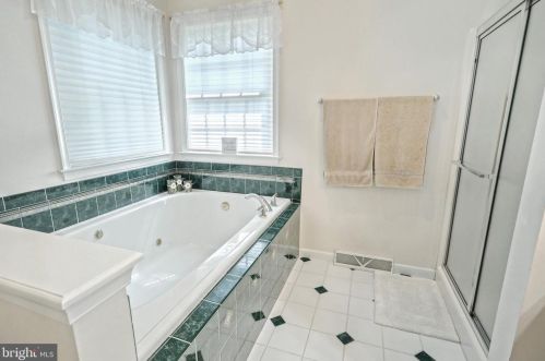 2586 Cape Horn Rd, Red Lion PA  17356-9056 exterior