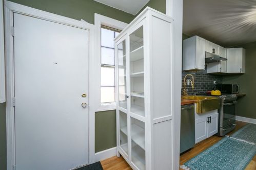 7711 Cannon St, Pittsburgh PA 15218-2108 exterior