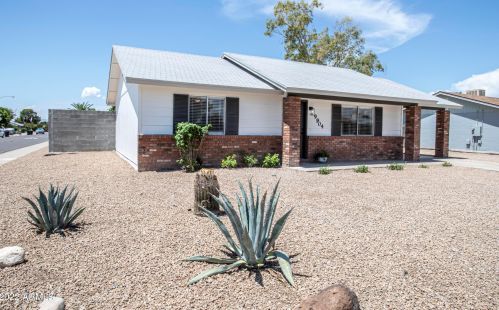 9904 88th Ave, Peoria, AZ 85345-8360