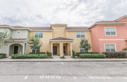 8920 Majesty Palm Rd, Kissimmee, FL