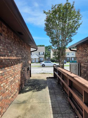 135 5th Ave, Shalimar, FL 32579-2014