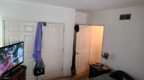 138 Rdg Ave, Tinton Falls NJ 07712-6745 exterior