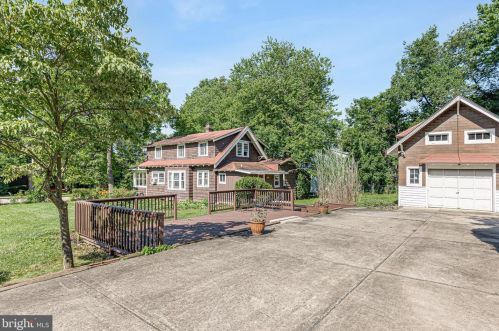 511 Hillcrest Ave, Wilmington, DE 19809-3258
