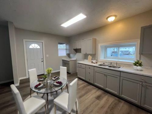 305 Lutton St, New Castle PA  16101-4647 exterior