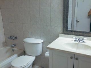 935 207th Ter, Miami FL  33179-1929 exterior